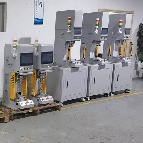 桌面型伺服压力机