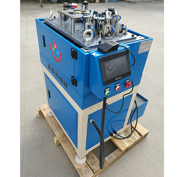 伺服多轴攻牙机