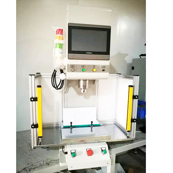 微小型伺服压力机