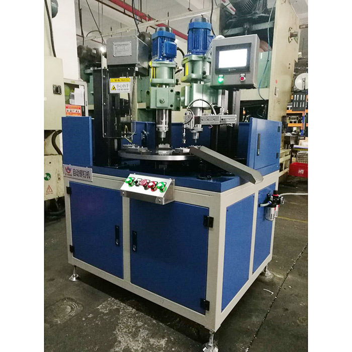 多工位自动攻牙铆钉机