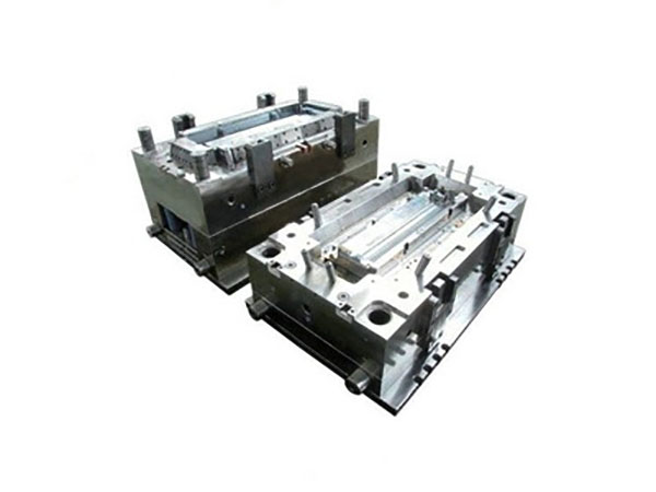 塑胶模具制造中遇难题，亿森精密团队迎难而上高效解决