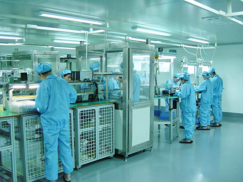 企业结构零件车间一角