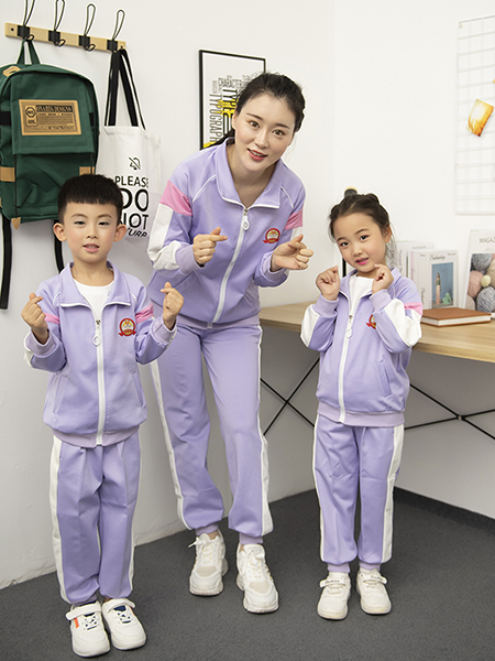 冬季新款幼儿园运动套装
