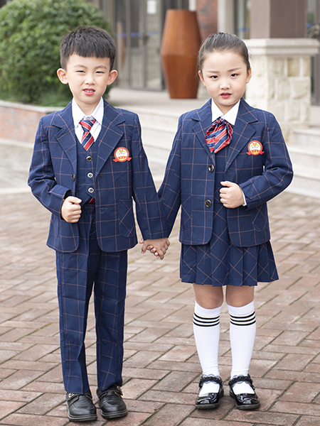 冬季新款幼儿园西服套装