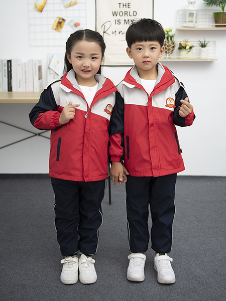 冬季新款儿童冲锋衣园服套装