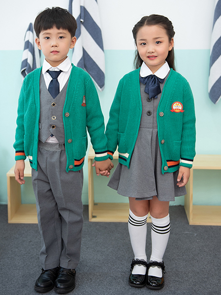 冬季新款毛衣幼儿园园服
