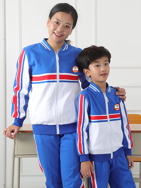 幼儿园老师园服