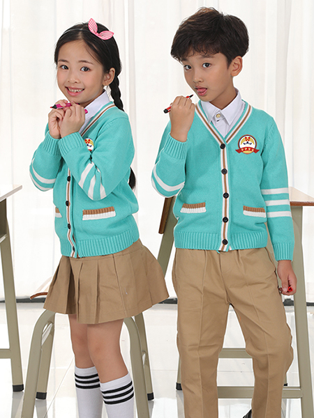 幼儿园园服秋冬款