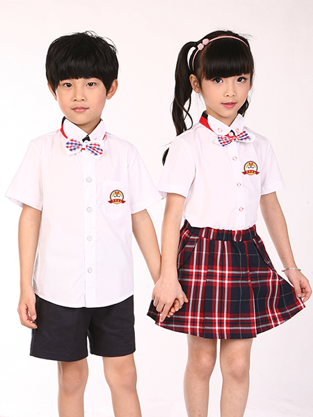幼儿园校服