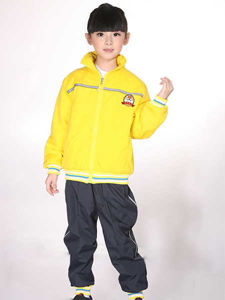 春秋中小学校服运动休闲风