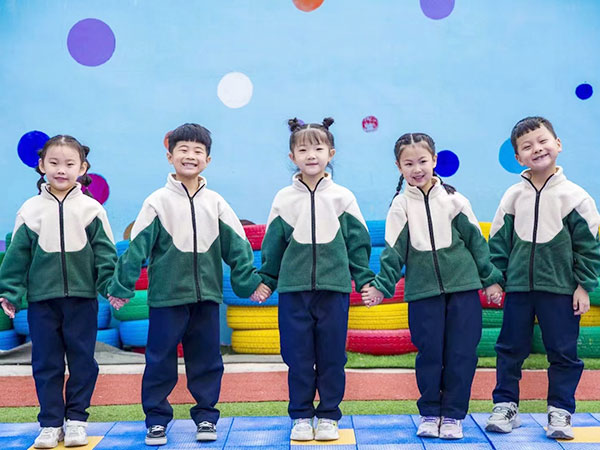 冬季保暖冲锋衣