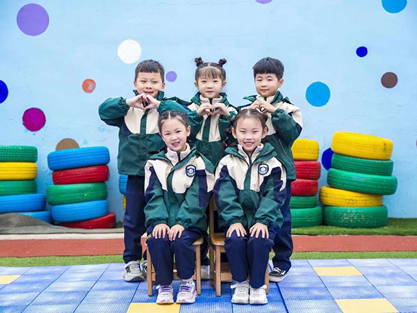 冬季保暖冲锋衣